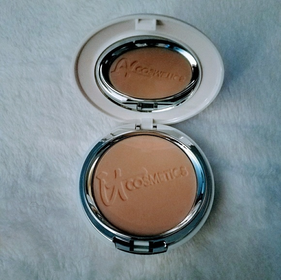 It Cosmetics Other - It Cosmetics Celebration Foundation Illumination